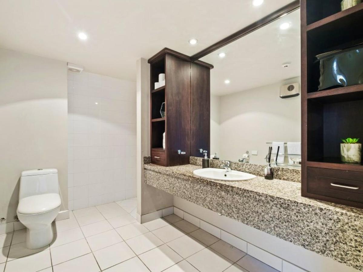 Lakeside Living - Modern 2-Bedroom Apartment Queenstown Extérieur photo